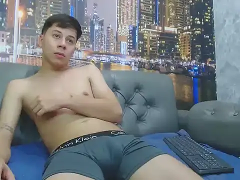 santiago xxxcol online show from 02-28-26, 11:26