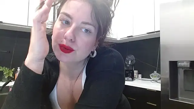 HazelSkyesChat online show from 04-11-26, 10:35