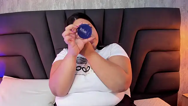 Maya curvy online show from 03-08-26, 05:00