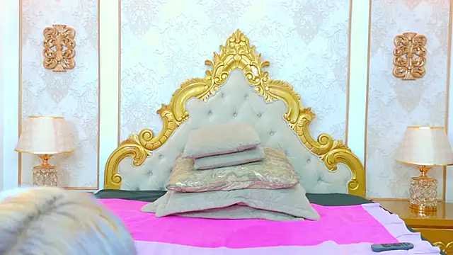 Snapshot of AlanaHouston chatting on 02-17-26, 01:19 AlanaHouston online show from 02-17-26, 01:19