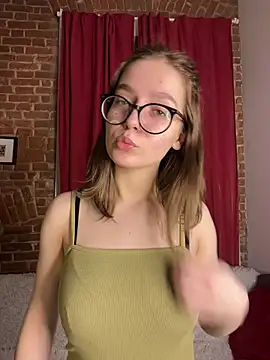 MyKittySayMeow online show from 03-07-26, 09:42