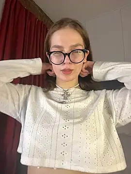 MyKittySayMeow online show from 04-12-26, 09:29