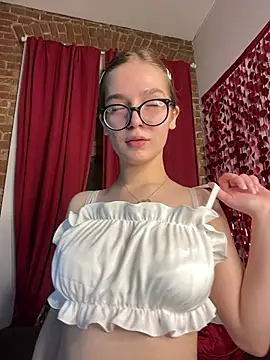 Snapshot of MyKittySayMeow chatting on 02-13-26, 08:53 MyKittySayMeow online show from 02-13-26, 08:53