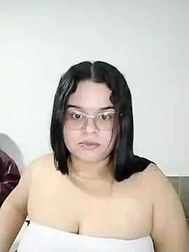 SamanthaStonee online show from 05-13-26, 01:01