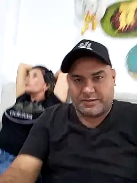 wessAndSandri online show from 04-21-26, 07:42