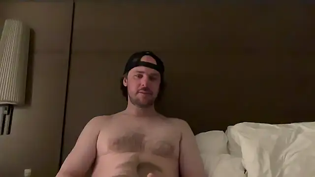 Snapshot of mr_mrs_glitter chatting on 03-09-26, 04:49 mr mrs glitter online show from 03-09-26, 04:49