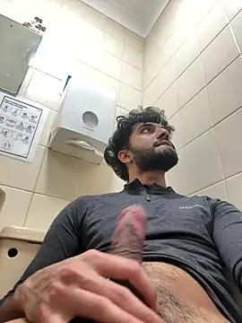 Snapshot of Sloppyking6969 chatting on 02-21-26, 02:46 Sloppyking6969 online show from 02-21-26, 02:46