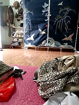Snapshot of Tulip_ii chatting on 03-24-26, 04:45 Tulip ii online show from 03-24-26, 04:45