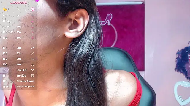 Snapshot of Karol_Vanessa__ chatting on 02-25-26, 03:29 Karol Vanessa online show from 02-25-26, 03:29