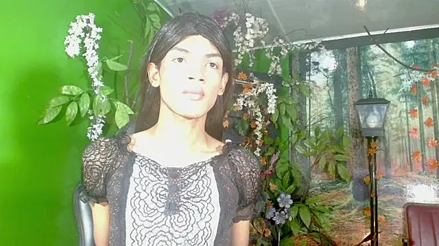 Snapshot of Karol_Vanessa__ chatting on 02-28-26, 12:05 Karol Vanessa online show from 02-28-26, 12:05