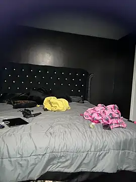 tipheragain online show from 04-15-26, 04:18