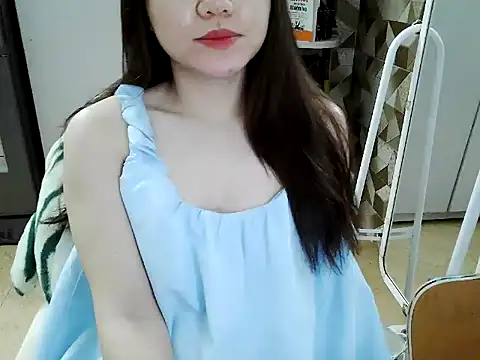 Amy8386 online show from 02-05-26, 04:14