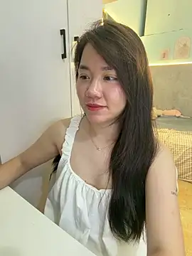 Snapshot of Amy8386 chatting on 06-17-26, 03:33 Amy8386 online show from 06-17-26, 03:33