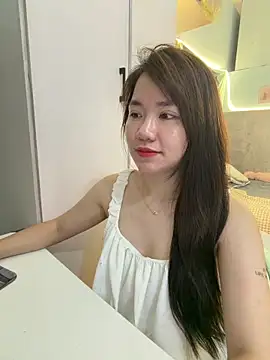 Snapshot of Amy8386 chatting on 06-18-26, 04:11 Amy8386 online show from 06-18-26, 04:11