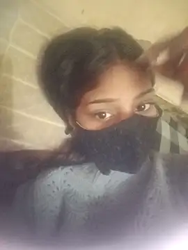 Snapshot of queen_gairl chatting on 02-07-26, 07:11 queen gairl online show from 02-07-26, 07:11