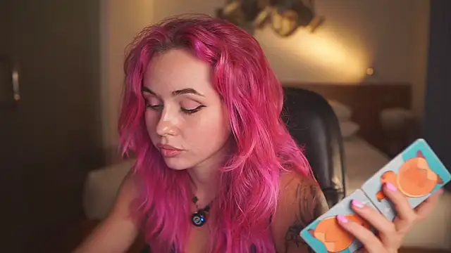 Sarah Pink online show from 05-01-26, 02:33