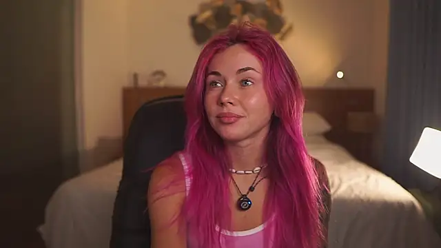 Sarah Pink online show from 03-07-26, 12:21