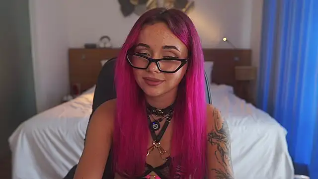 Sarah Pink online show from 01-10-26, 02:29