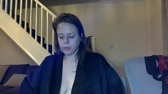 Snapshot of ElizabethArden42- chatting on 02-27-26, 08:41 ElizabethArden42- online show from 02-27-26, 08:41