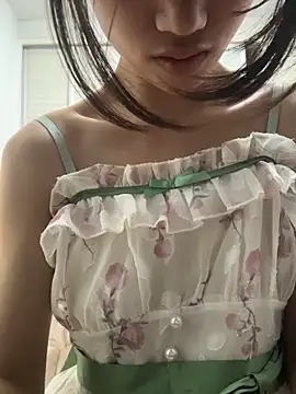 Snapshot of srr6677 chatting on 04-22-26, 12:12 srr6677 online show from 04-22-26, 12:12