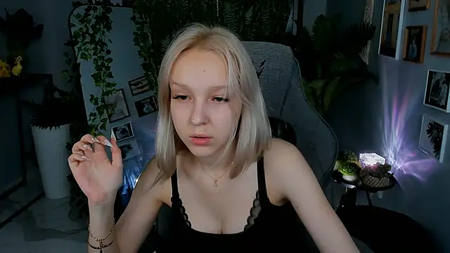 MaoqiBeverly online show from 05-19-26, 08:21