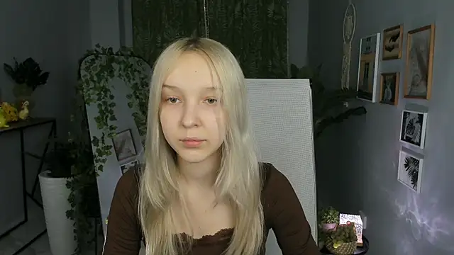 MaoqiBeverly online show from 04-22-26, 05:03
