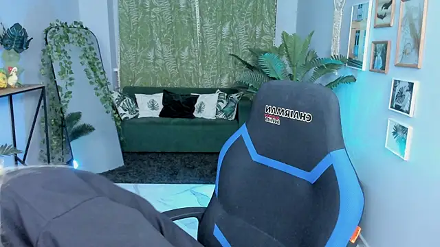 MaoqiBeverly online show from 04-14-26, 05:01