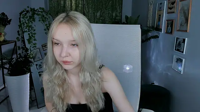 MaoqiBeverly online show from 04-06-26, 03:13