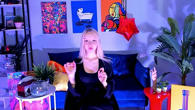 MaoqiBeverly online show from 03-12-26, 08:18