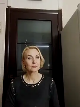 Snapshot of MichelleSolis chatting on 02-16-26, 02:37 MichelleSolis online show from 02-16-26, 02:37