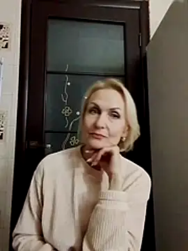 Snapshot of MichelleSolis chatting on 03-02-26, 08:16 MichelleSolis online show from 03-02-26, 08:16