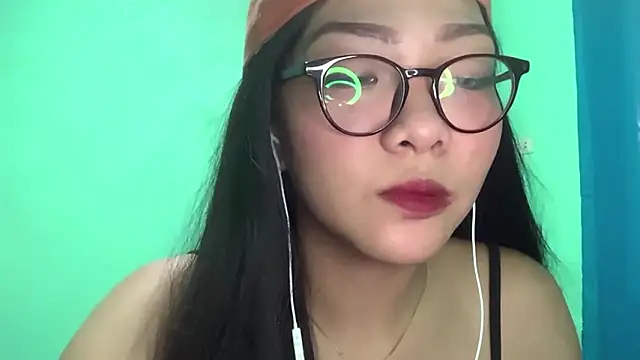 Snapshot of TerisaYellow chatting on 02-08-26, 07:06 TerisaYellow online show from 02-08-26, 07:06