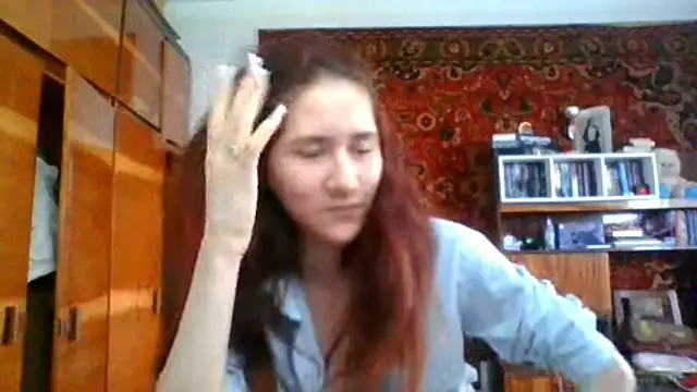 NickiKisinger online show from 04-04-26, 05:36