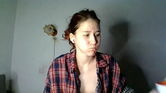 NickiKisinger online show from 04-21-26, 05:14