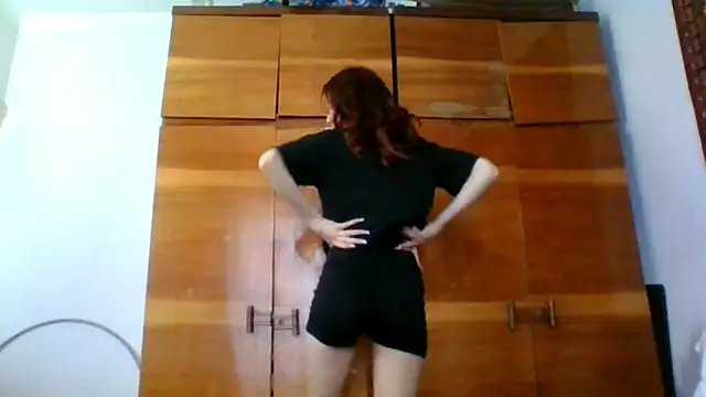 NickiKisinger online show from 04-22-26, 05:14