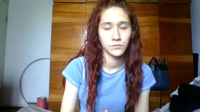 NickiKisinger online show from 06-04-26, 07:24