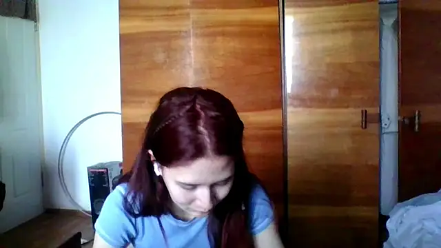 Snapshot of NickiKisinger chatting on 02-14-26, 06:35 NickiKisinger online show from 02-14-26, 06:35