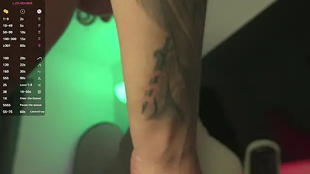 Snapshot of Just_Lu chatting on 02-03-26, 06:22 Just Lu online show from 02-03-26, 06:22