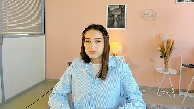 LeanneDinkle online show from 02-04-26, 10:21