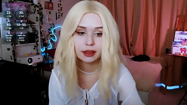 Snapshot of EllieHeart chatting on 02-08-26, 11:19 EllieHeart online show from 02-08-26, 11:19