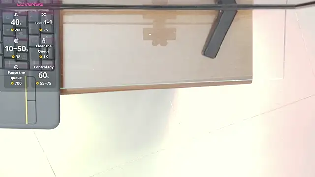 Snapshot of Karla_94 chatting on 03-03-26, 03:24 Karla 94 online show from 03-03-26, 03:24