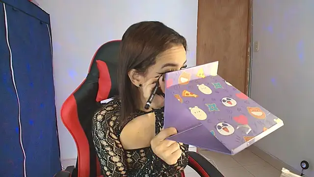 Zoe-Walzer online show from 02-16-26, 03:32