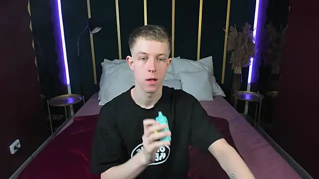 Dylan Norton online show from 03-25-26, 10:25