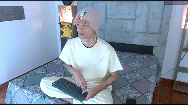 lucke collins22 online show from 02-06-26, 05:47