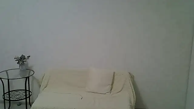 Snapshot of Opaldream chatting on 04-19-26, 09:06 Opaldream online show from 04-19-26, 09:06