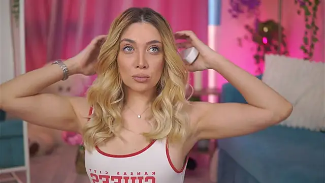 Snapshot of NadyaBlue chatting on 02-09-26, 10:35 NadyaBlue online show from 02-09-26, 10:35