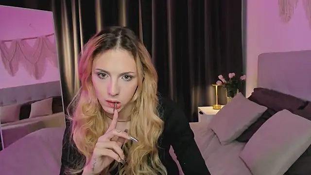 Tiffany  King online show from 05-12-26, 05:37