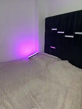 Snapshot of Allegra-Fiore chatting on 02-12-26, 09:36 Allegra-Fiore online show from 02-12-26, 09:36