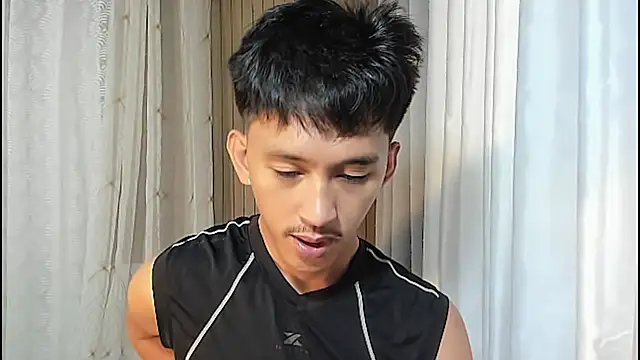 Snapshot of _andrie69_ chatting on 05-17-26, 08:36 andrie69 online show from 05-17-26, 08:36