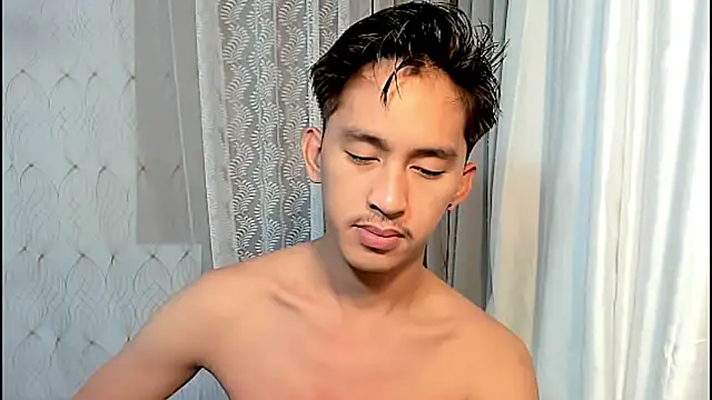 Snapshot of _andrie69_ chatting on 04-19-26, 10:05 andrie69 online show from 04-19-26, 10:05